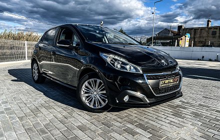 Peugeot 208 1.2 PureTech Signature
